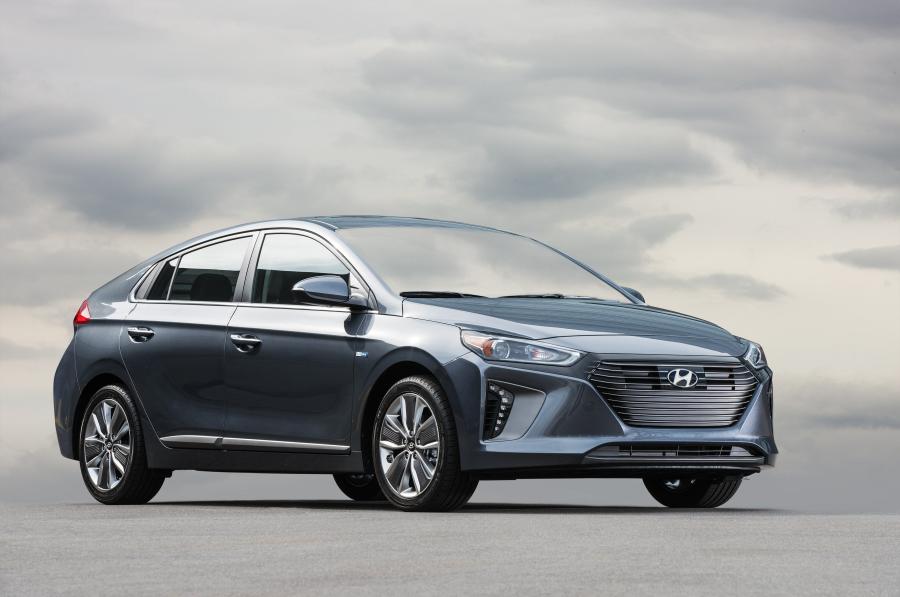  Hyundai IONIQ hybrid (AE) 2016 года  (NA) (фото 13 из 29)